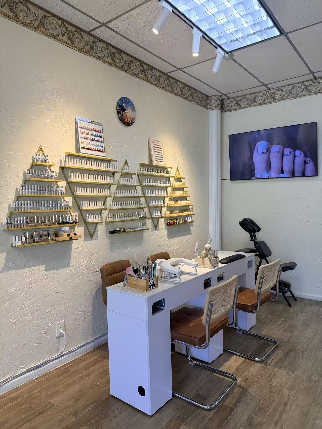 CNB Nails Lash Spa gallery image